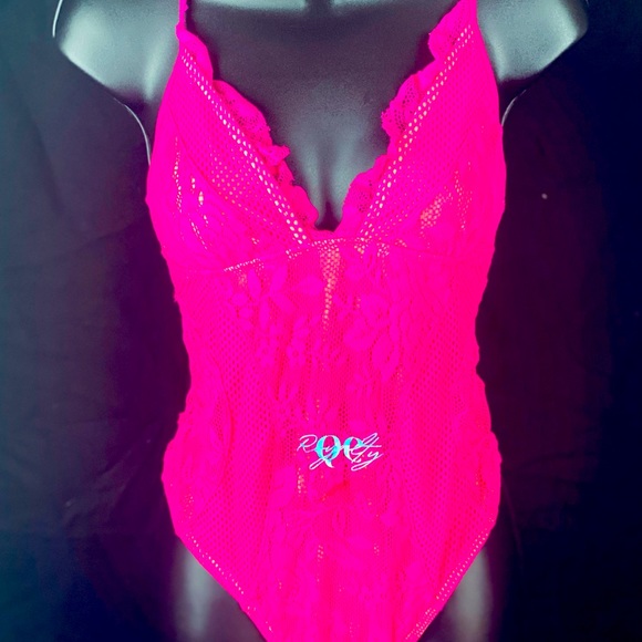 QC Royalty sexy fun flirty and fit (pink sexy lace up bathing suit size L) - Picture 1 of 3